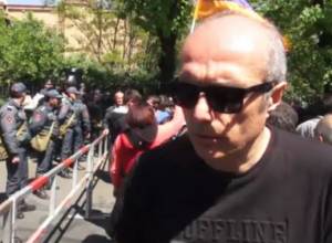 Live: Идите домой, ваши дети соскучились по вам: Пашинян - полицейским