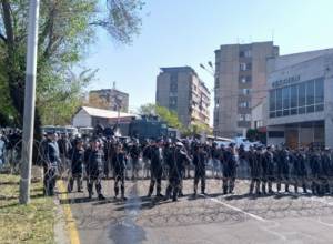 Депутата от «Исхода» входят в НС