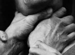 Отец задушил дочь