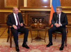 Bako Sahakyan meets with Karen Karapetyan