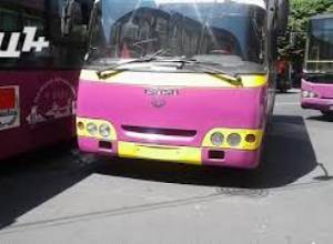 Полицейские в автобусах без номеров