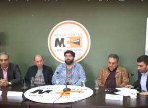 Оценка процесса «бархатной революции» со стороны политологов