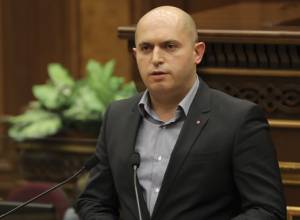 Armen Ashotyan: Nikol Pashinyan is behind the opposition leaders Levon Ter-Petrosyan and Karen Demirchyan