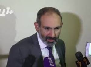 Նիկոլ Փաշինյանը հանդիպեց Վահրամ Բաղդասարյանի հետ