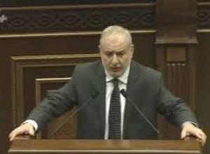 Да, нужно освободить политзаключенных: А. Зурабян