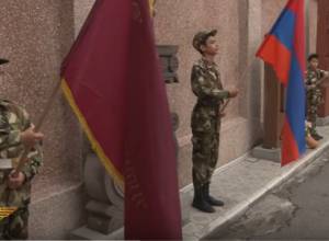 Երկրապահների եռասերունդ ընտանիքն այցելեց Հաղթանակի զբոսայգի