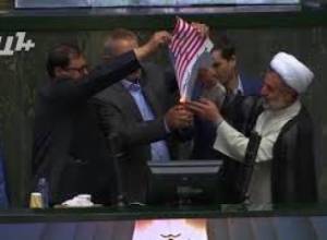 ԱՄՆ-ը դուրս եկավ իրանական միջուկային ծրագրի համաձայնագրից , Իրանում վառեցին ԱՄՆ դրոշը