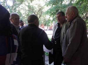 Наиритцев пригласили в резиденцию премьер-министра