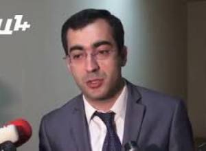 «Ես դեռ աշխատում եմ». Ռոբերտ Մակարյան