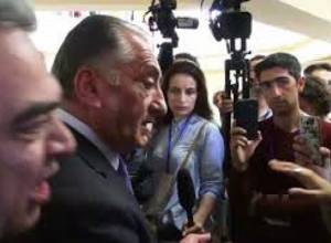 Պահանջում են Տարոն Մարգարյանի ներկայությունը