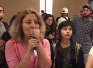 Կոչ՝ դուրս գալ փողոց. «Տարոն Մարգարյանը պետք է հետևի Սերժ Սարգսյանի օրինակին»