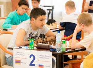 Шант Саргсян продолжает возглавлять турнир “Юные звезды мира”