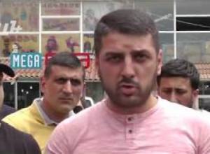 Բողոքի ցույց են անում՝ պահանջելով նվազեցնել վարձավճարները