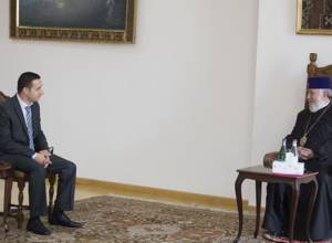  Կաթողիկոսն ընդունեց  ՀՀ Սփյուռքի նորանշանակ նախարարին