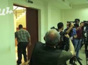 «Դուրս եմ գալիս, դե սանկցիա կիրառեք»  պաշտպանը՝ դատավորին