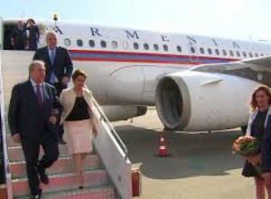 Ինչպես են դիմավորում Արմեն Սարգսյանին