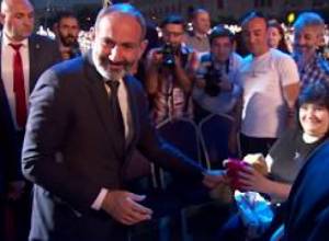 Փաշինյանը Հանրապետության հրապարակում ներկա է գտնվել տոնական համերգին