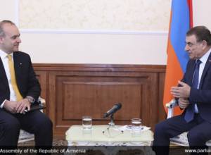 Ара Баблоян принял посла Италии в Армении