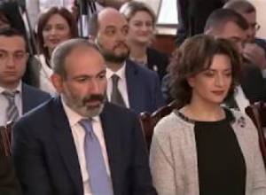 Նիկոլ Փաշինյանը Թբիլիսիում այցելել է «Հովհաննես Թումանյանի տուն» գիտամշակութային կենտրոն