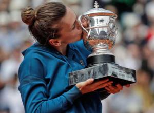 Սիմոնա Հալեպի առաջին «Մեծ սաղավարտը»