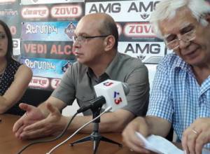  «Կաթողիկոսի հրաժարականը պահանջողները ինքնահաստատվում են» պատմաբան