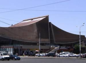 Судьба кинотеатра «Россия» находится в подвешанном состоянии