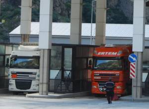 Скопления в Ларсе обусловлены резким ростом туристических потоков