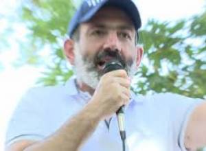 Չափազանցնել պետք չի, ախպոր նման...Նիկոլ Փաշինյանը Մեղրիում