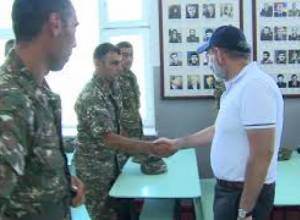 Փաշինյանը եղել է նաև Պաշտպանության նախարարության N զորամասում