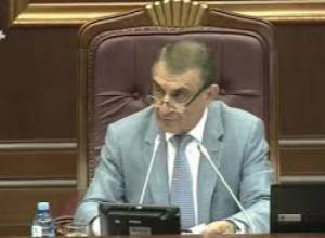 НС обсуждает законопроект РА об амнистии ряда правонарушений