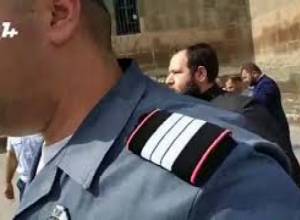 Բախում հոգեւորականների եւ ակցիայի մասնակիցների միջեւ