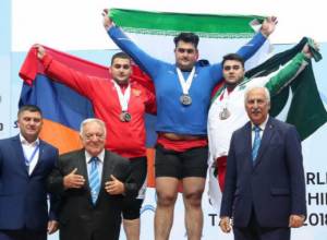 Հայաստանի ծանրորդները մեդալներով են վերադառնում աշխարհի առաջնությունից
