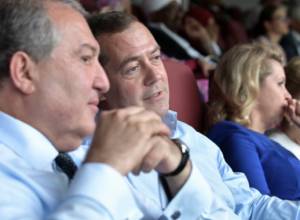 President watches World Cup 2018 final match