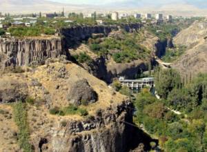 Подал заявление об оставке глава общины Арзни Вениамин Вениаминов