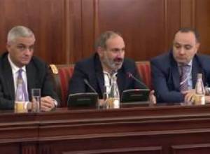 Սանկտ Պետերբուրգում Փաշինյանի հանդիպումը գործարարների հետ