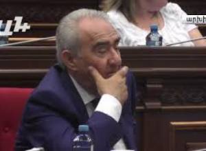 «Ռոբերտ Քոչարյանը հիմա երեւի Նաիրի Հունանյանի կողքն է նստել»