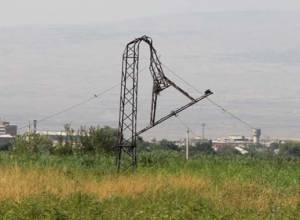 Կարկուտից տուժել է 13 համայնք, ուժգին քամին գետնին տապալել բարձրավոլտ էլեկտրասյուներ