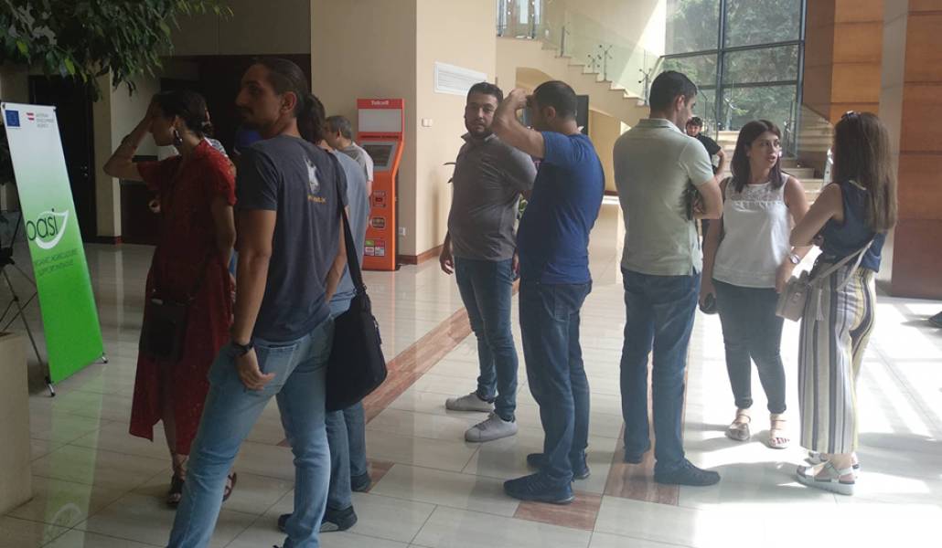 39278200_222393921782490_929083910971719680_n