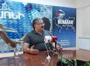 Political analyst: Let the government first estimate itself, then we will