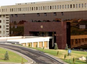 Armenian defense minister departs for Russia on working visit