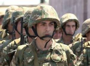 Ոստիկանության զորքերը գնում են սահման