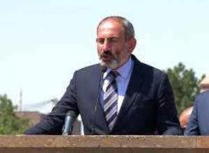 Հայաստանի քաղաքացիները ոստիկաններին պետք է վերաբերվեն որպես հարազատի. Փաշինյան