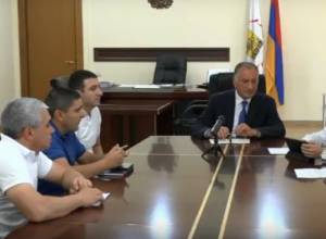 Նուբարաշենի բնակիչներին ընդունել է Կամո Արեյանը