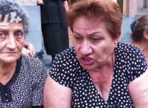 Մինչև 2015 թ  բանակում զոհված զինծառայողների մայերերը բողոքում են անարդարությունից