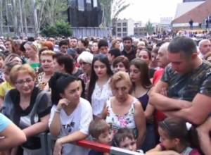 LIVE. Rally of My Step alliance