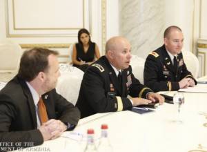 Премьер-министр принял высокопоставленного американского военного Ли Тафанелли