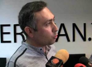 «Փնտրում էին այն սարքերը, որոնցով գաղտնալսել էին մեր «անճարակ» պաշտոնյաներին». Ս. Հակոբյան