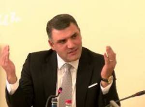 Գեւորգ Կոստանյանը բացատրում է Քննիչ հանձնաժողովի գործառույթները