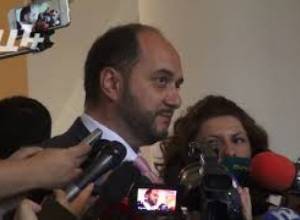 Ռեկտորը պատասխանատու է իր ղեկավարած հիմնարկում ծագած խնդիրների համար  նախարար