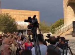 Արտաշատում Նիկոլ Փաշինյանը հանդիպում է բնակիչների հետ